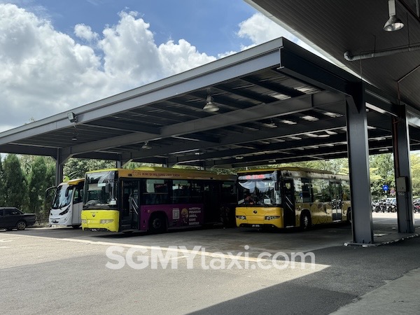 CW4G Bus from Terminal Gelang Patah to from 2nd link CIQ
