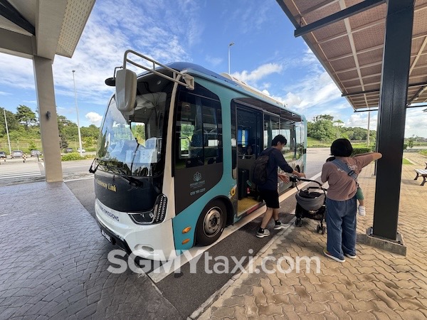 DG2 shuttle bus ready to pickup tourist at Desaru Coast Ferry Terminal