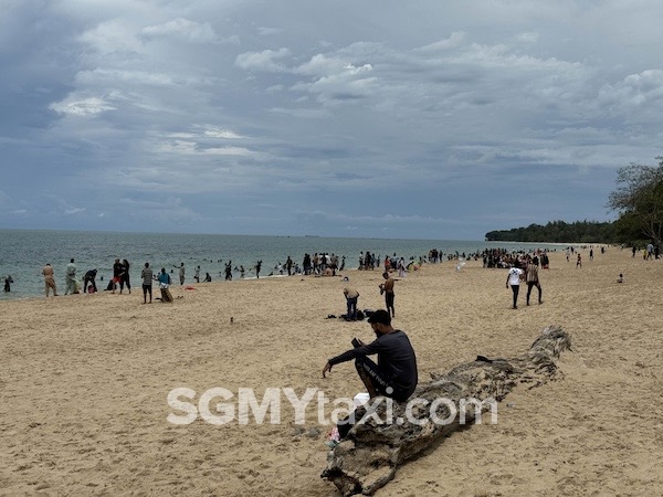 Desaru Public Beach View to Westin Resort Beach Side