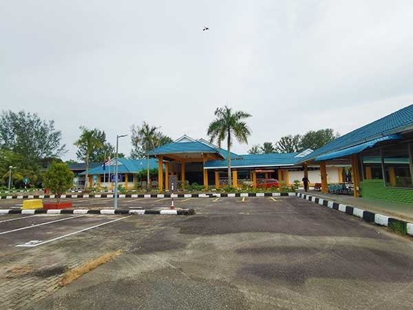 Parking Lot Tanjung Belungkor