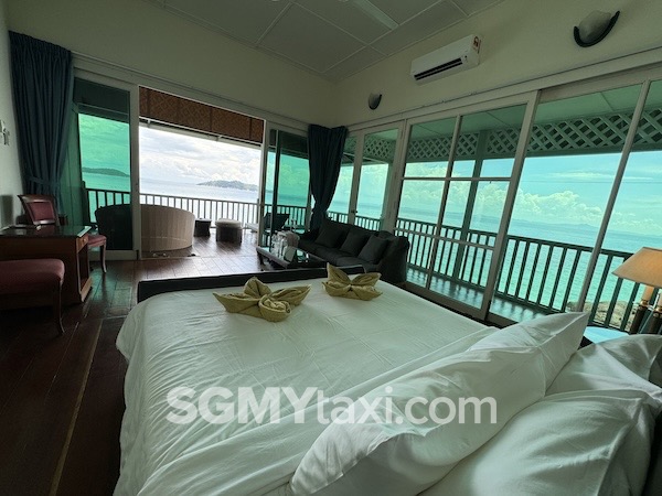Rawa Island Resort Room Type_Waterfront_balcony bench