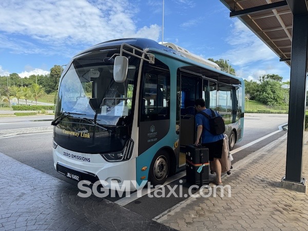 Shuttle bus from desaru coast to desaru resort