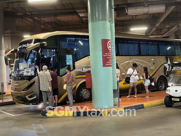 TS8 Bus From Resort World to JB CIQ