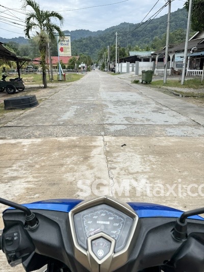 Tekek Motorbike Rental Trip _ tekek main road