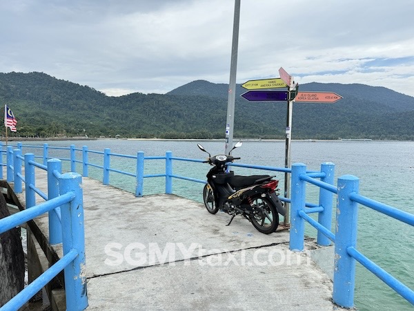 Tekek Motorbike Rental Trip_Ocean Bridge Side