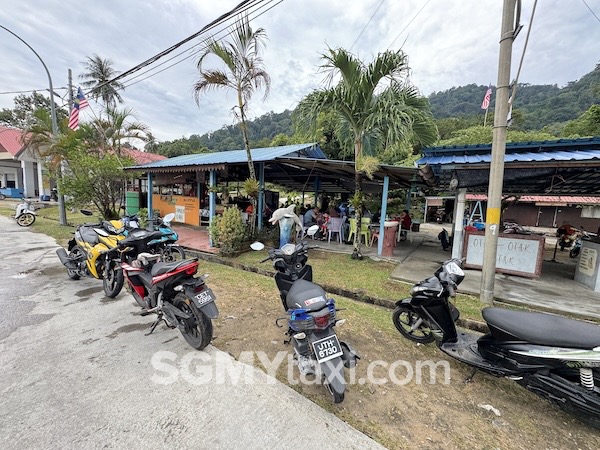 Family Cafe At Kampung Tekek